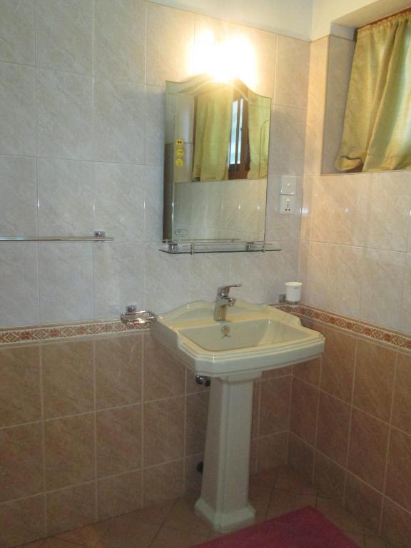 Tandem Guesthouse Hikkaduwa Ngoại thất bức ảnh